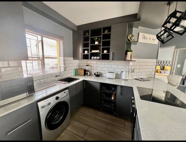 2 BEDROOM APARTMENT FOR SALE IN GROBLERPARK